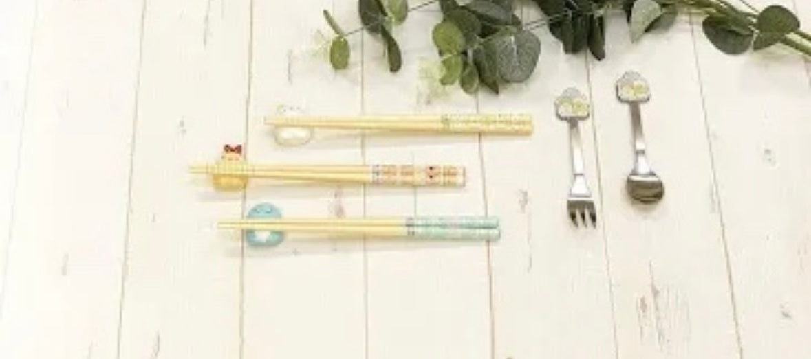 Neko- Sumikko Gurashi Chopstick Holder